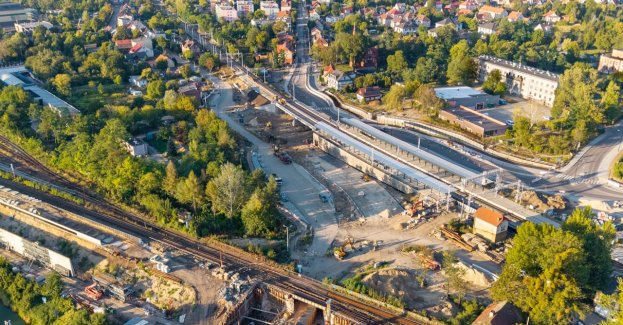Od 1 października 2026 r. autobusy linii 32, 32N, 71, 126, 186, 197 oraz komunikacji zastępczej Z-6 jadące w kierunku Huty Łabędy i Pyskowic będą kursować zmienioną trasą w gliwickich Łabędach. Zmiany dotyczą również przystanków, a godziny odjazdów ulegną modyfikacji dla linii 197.